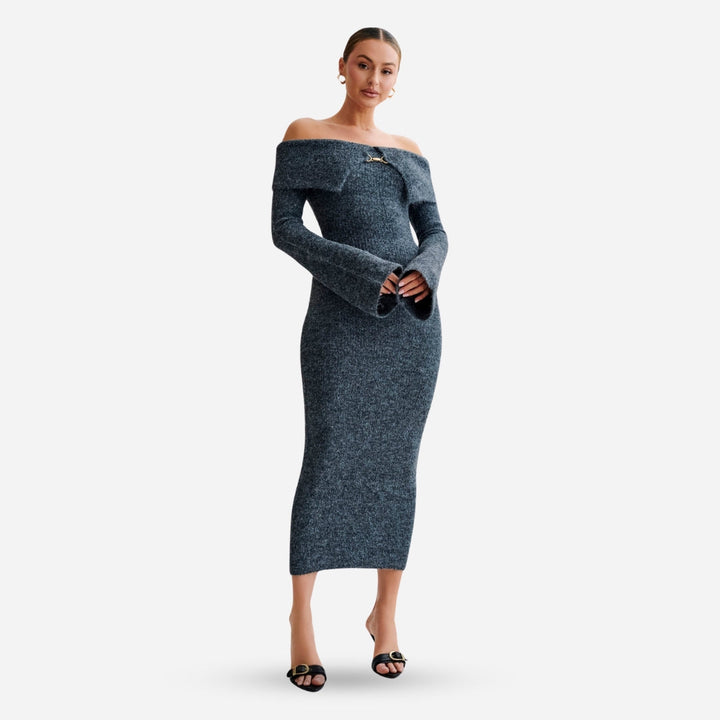 Baxter Off-Shoulder Knit Dress – Luxe Comfort en Tijdloze Glamour